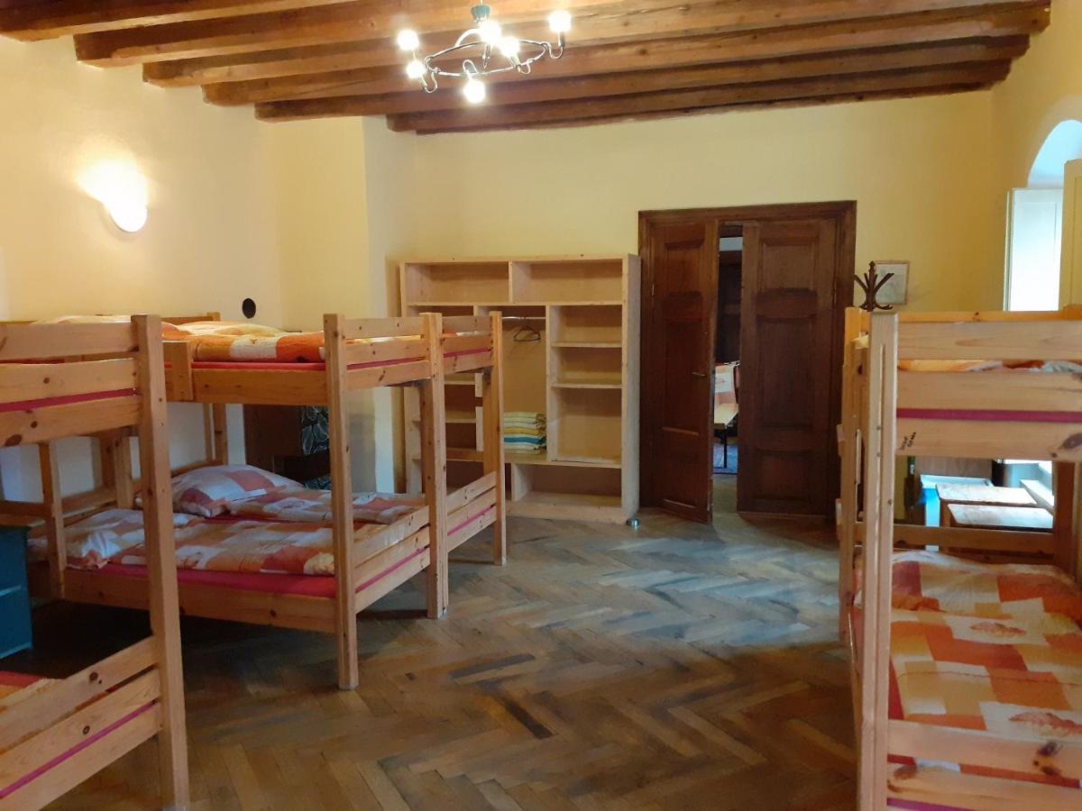 Hostel Skautsky Dom Banská Štiavnica Dış mekan fotoğraf